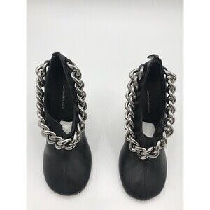 Victoria Beckham Black Leather Pumps with Chain Detail size 36